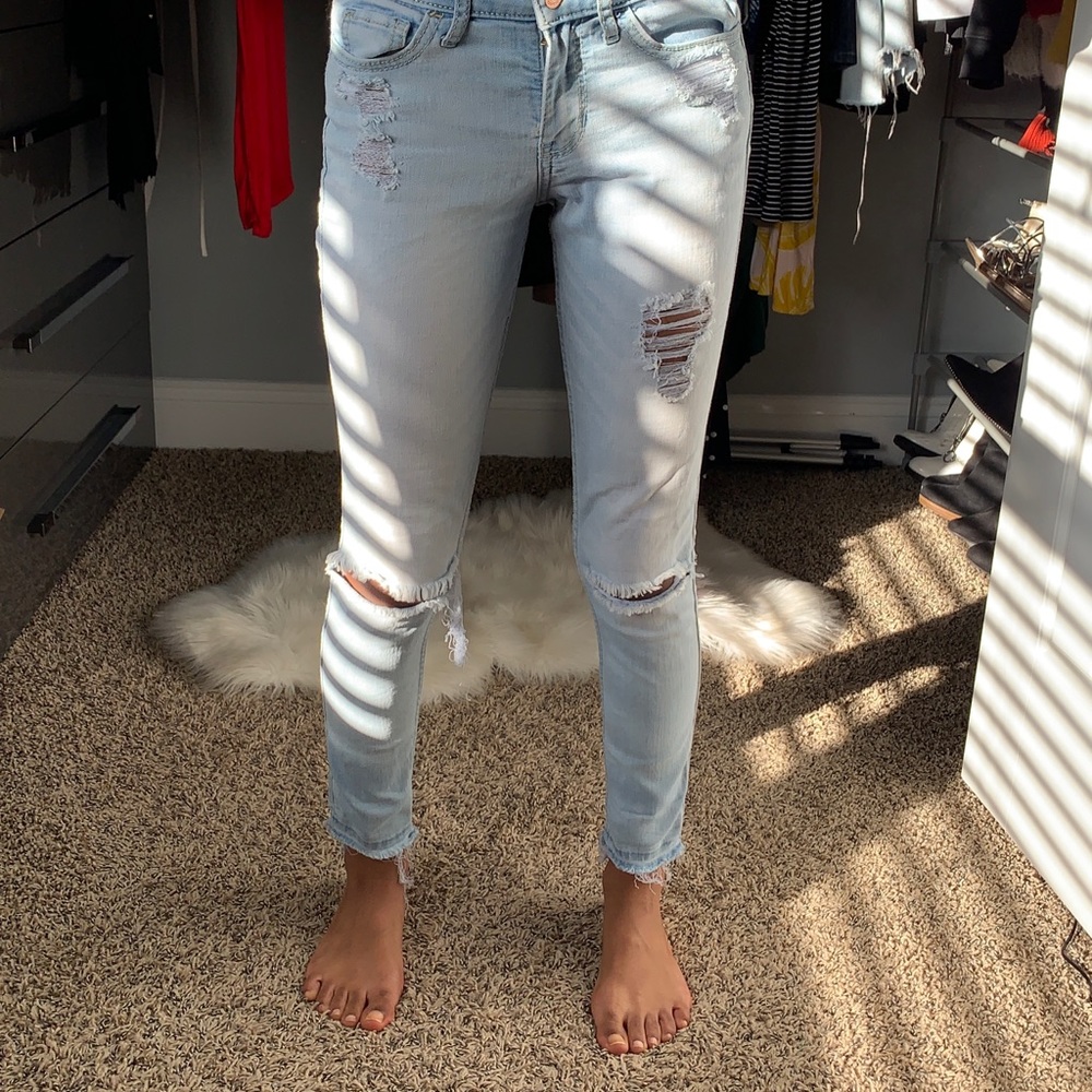 Low Rise Cropped Distressed Jeans (For Petite!)